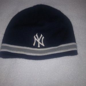 Mens Yankee knit skull cap